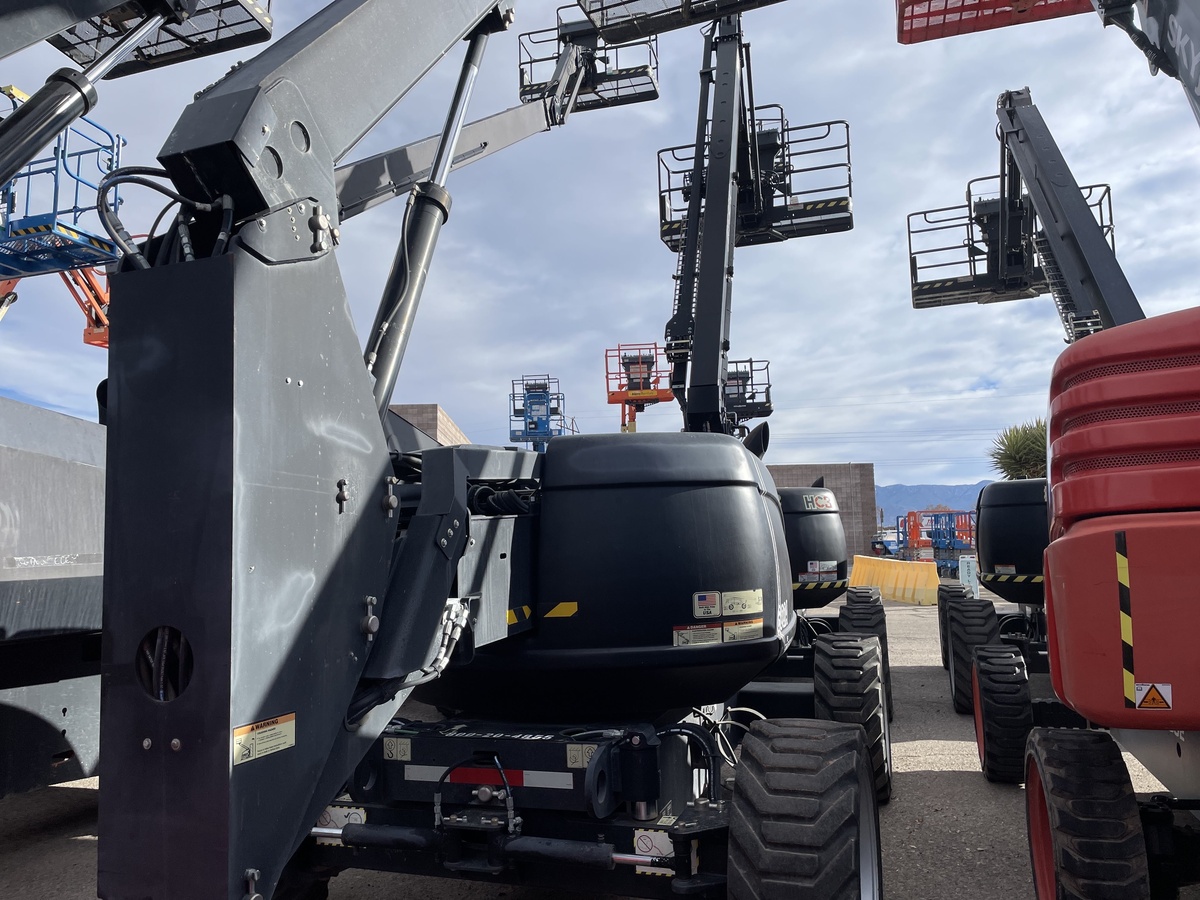 2018 JLG 600A