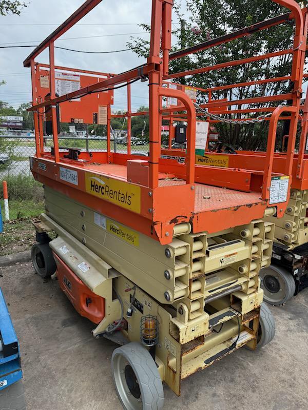 2018 JLG 3246ES-2