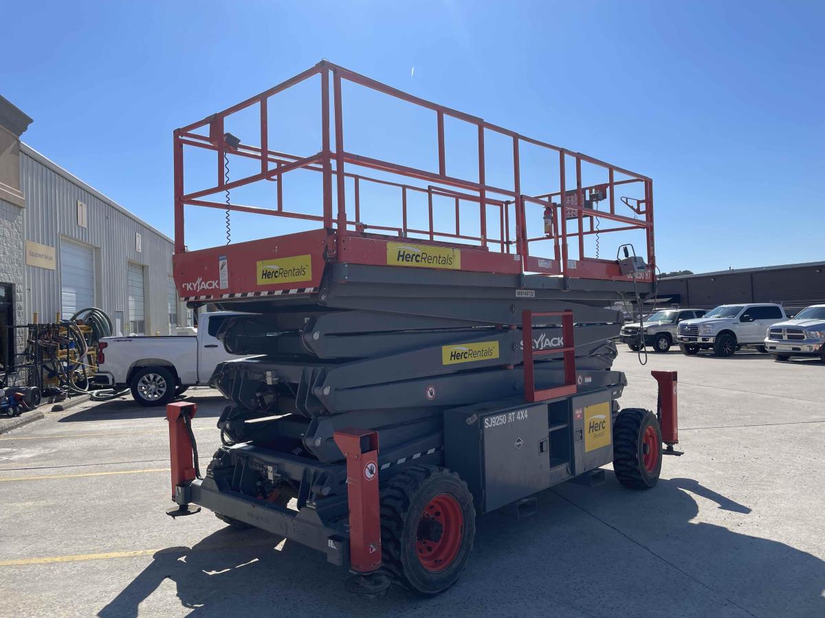 2017 Skyjack SJ9250 RT