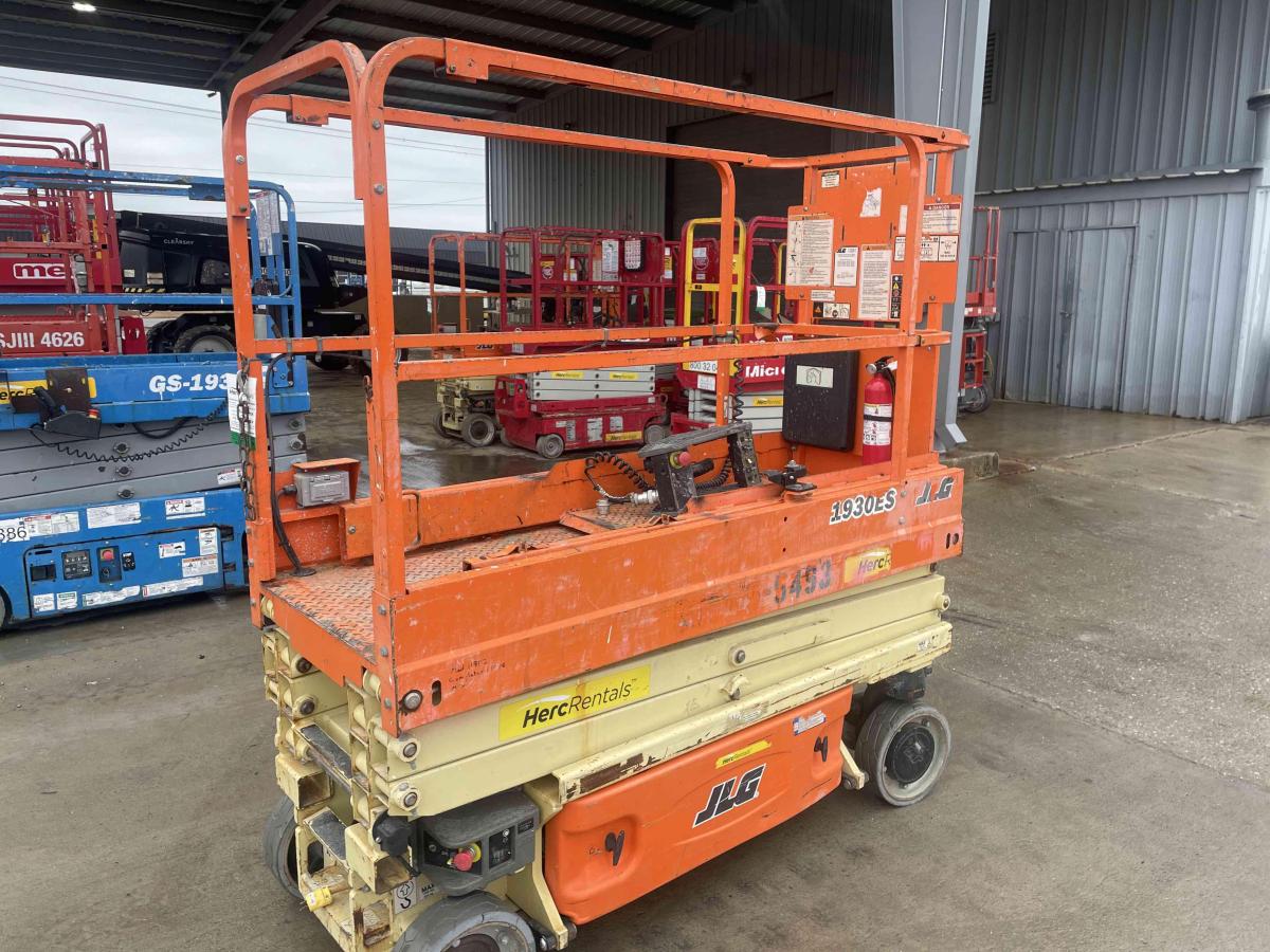 2017 JLG 1930ES