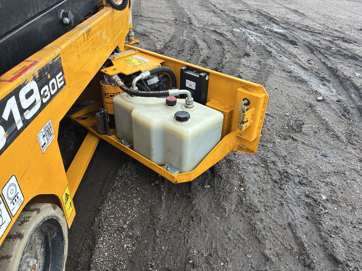 2022 JCB S1930E-4