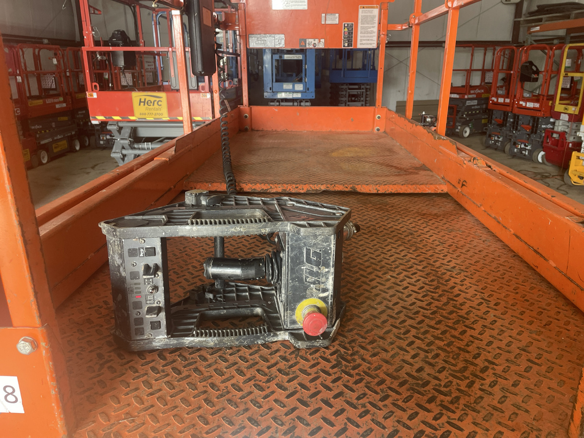 2019 JLG 2646ES-6