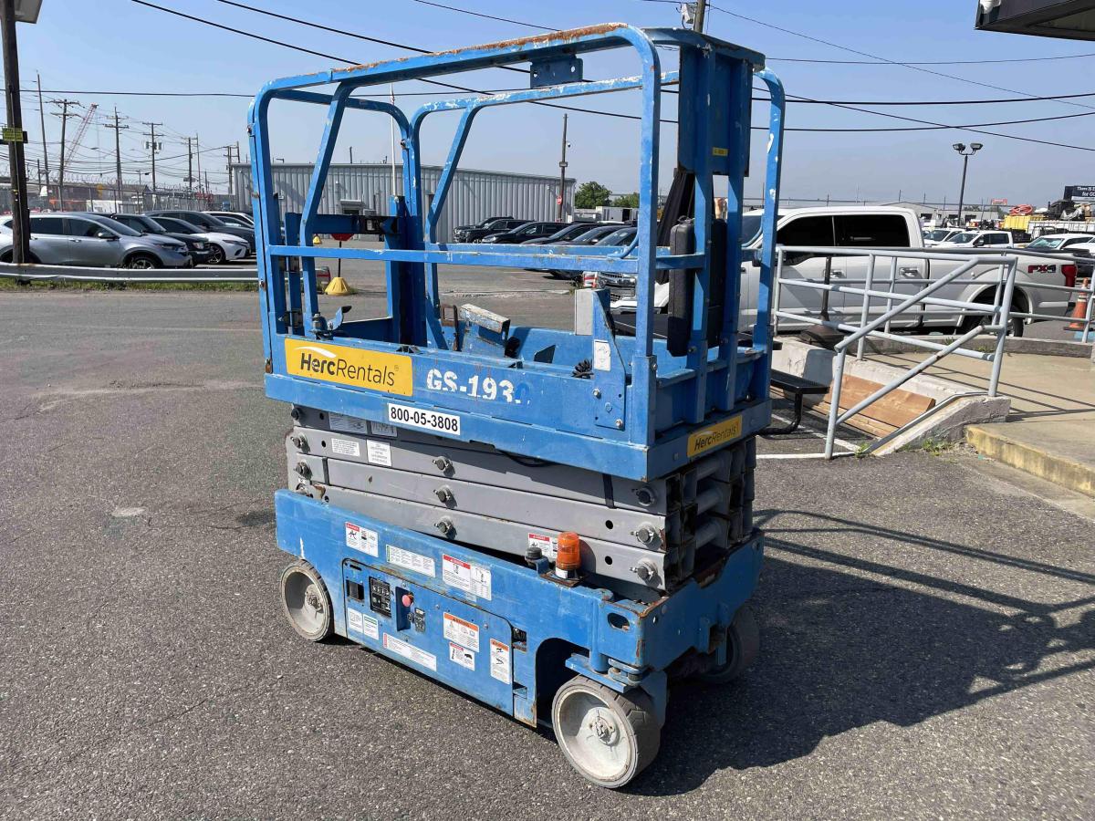 2015 Genie GS-1930