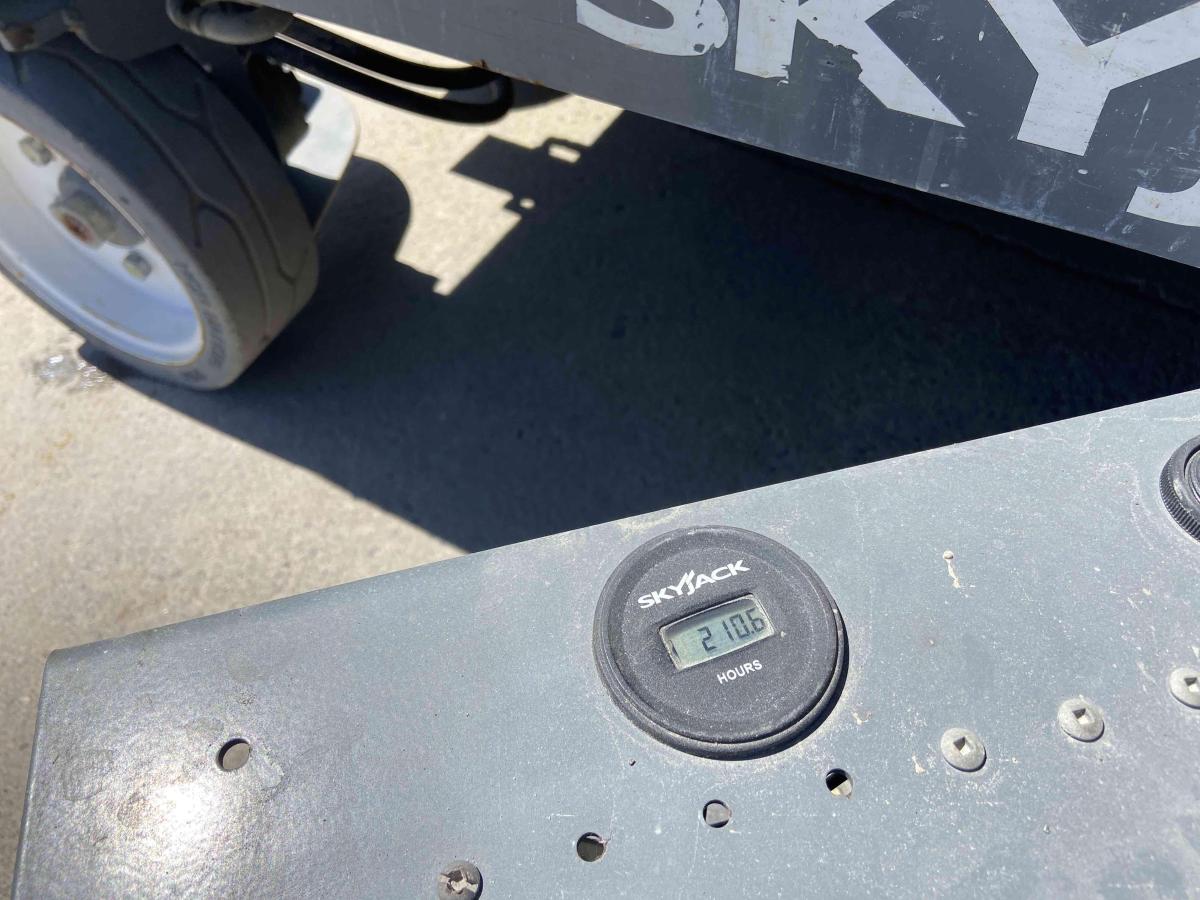 2017 Skyjack SJ3219
