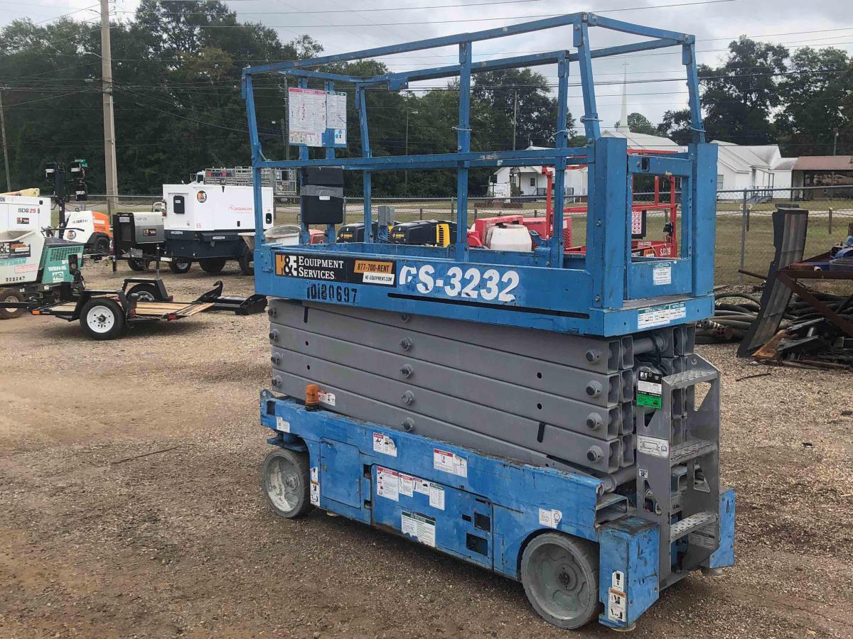 2016 Genie GS-3232