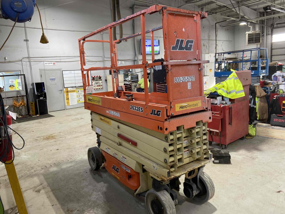 2018 JLG 2632ES