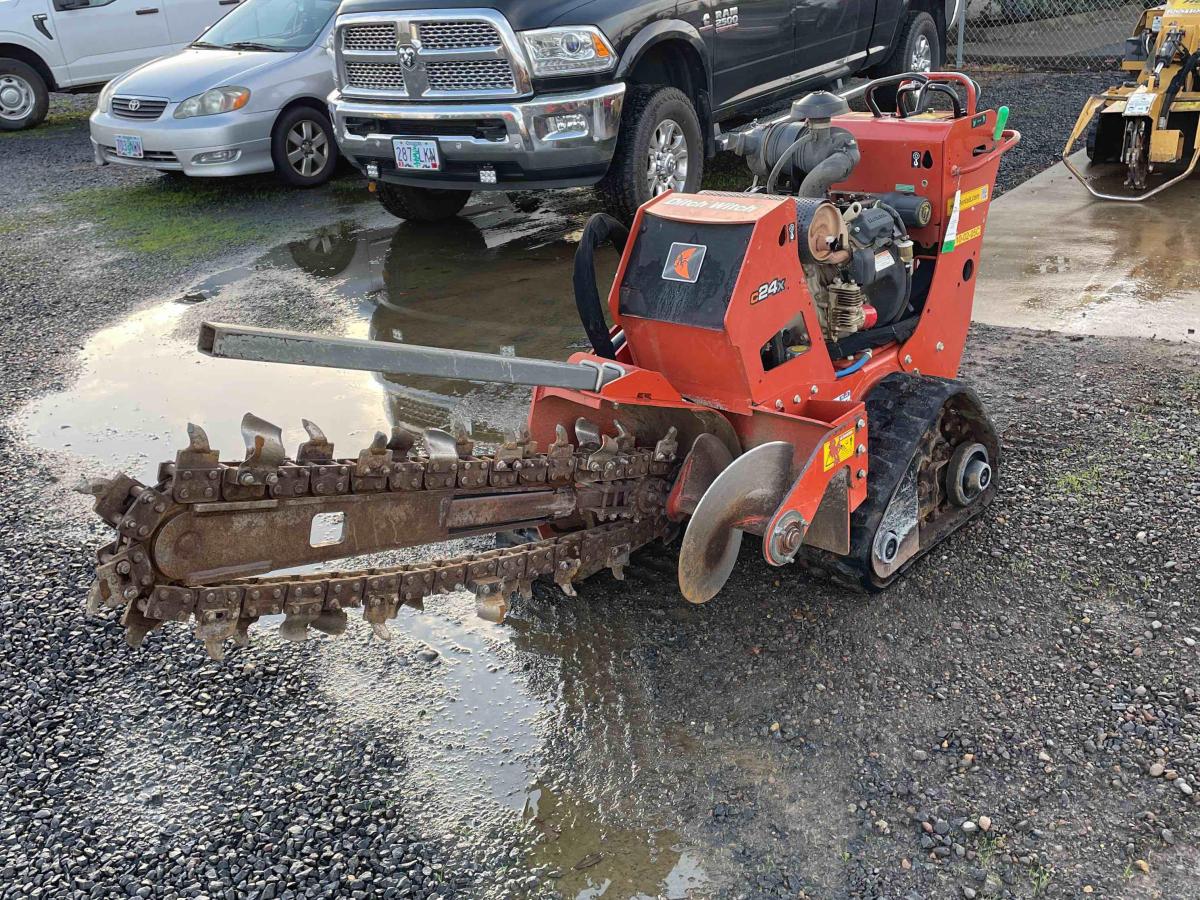 2018 Ditch Witch C24X