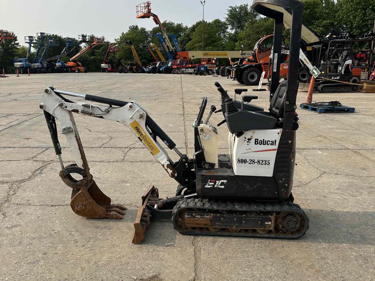 2020 Bobcat E10-3