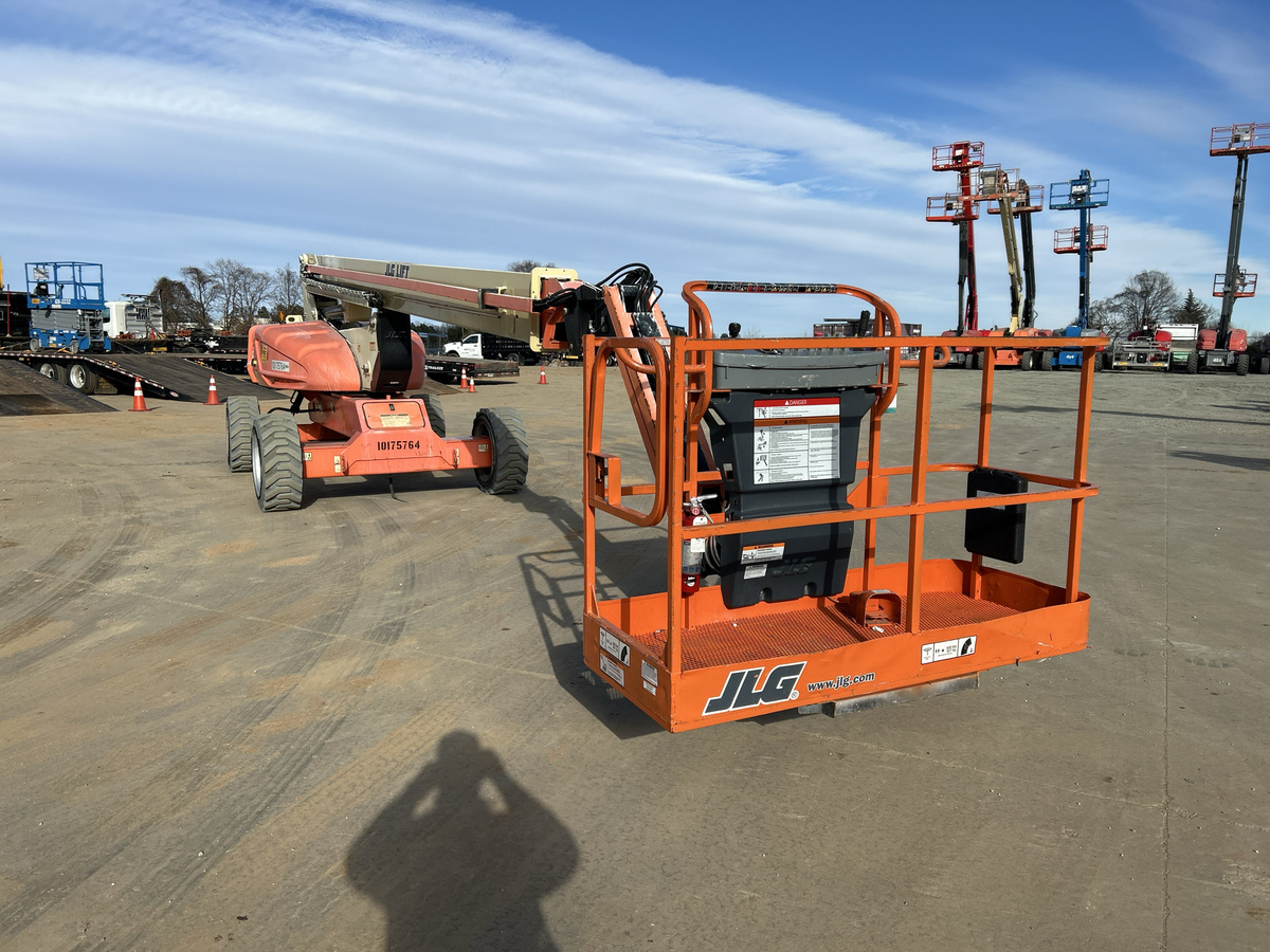 2015 JLG M600JP-6