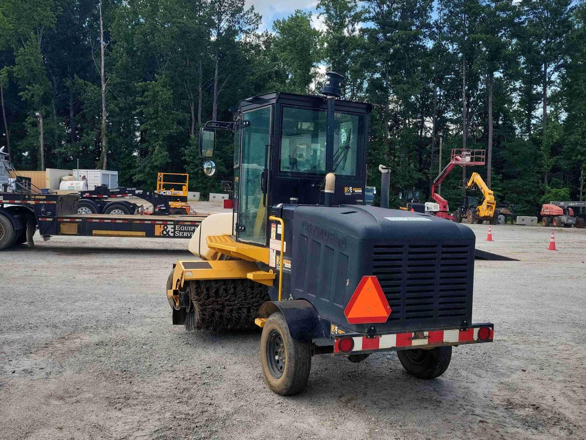 2019 LayMor SweepMaster 450-ST-4