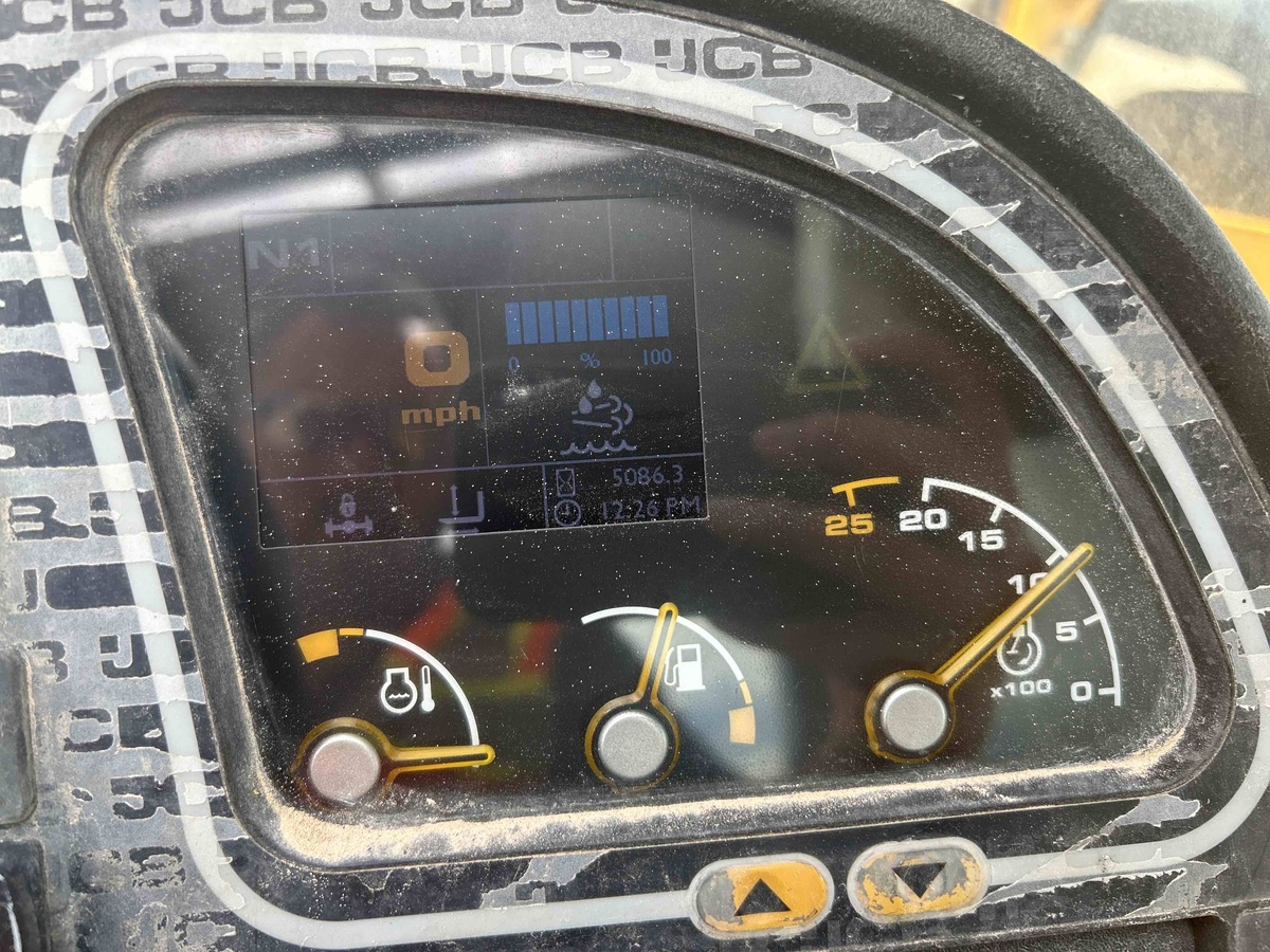 2017 JCB 510-56-11