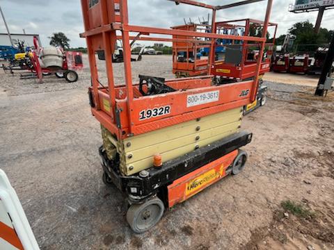 2018 JLG 1932R