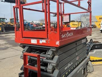 2017 Skyjack SJ4740