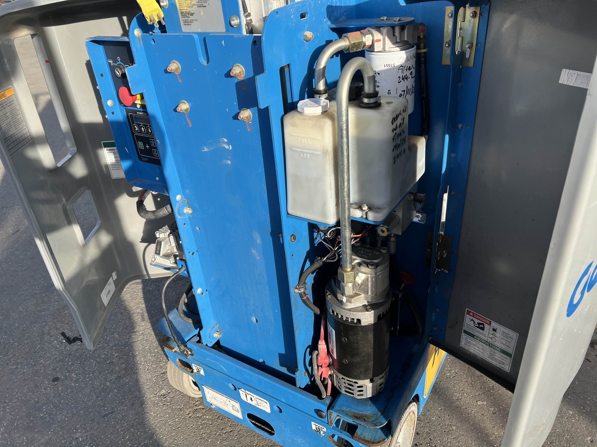 2018 Genie GR-12-12