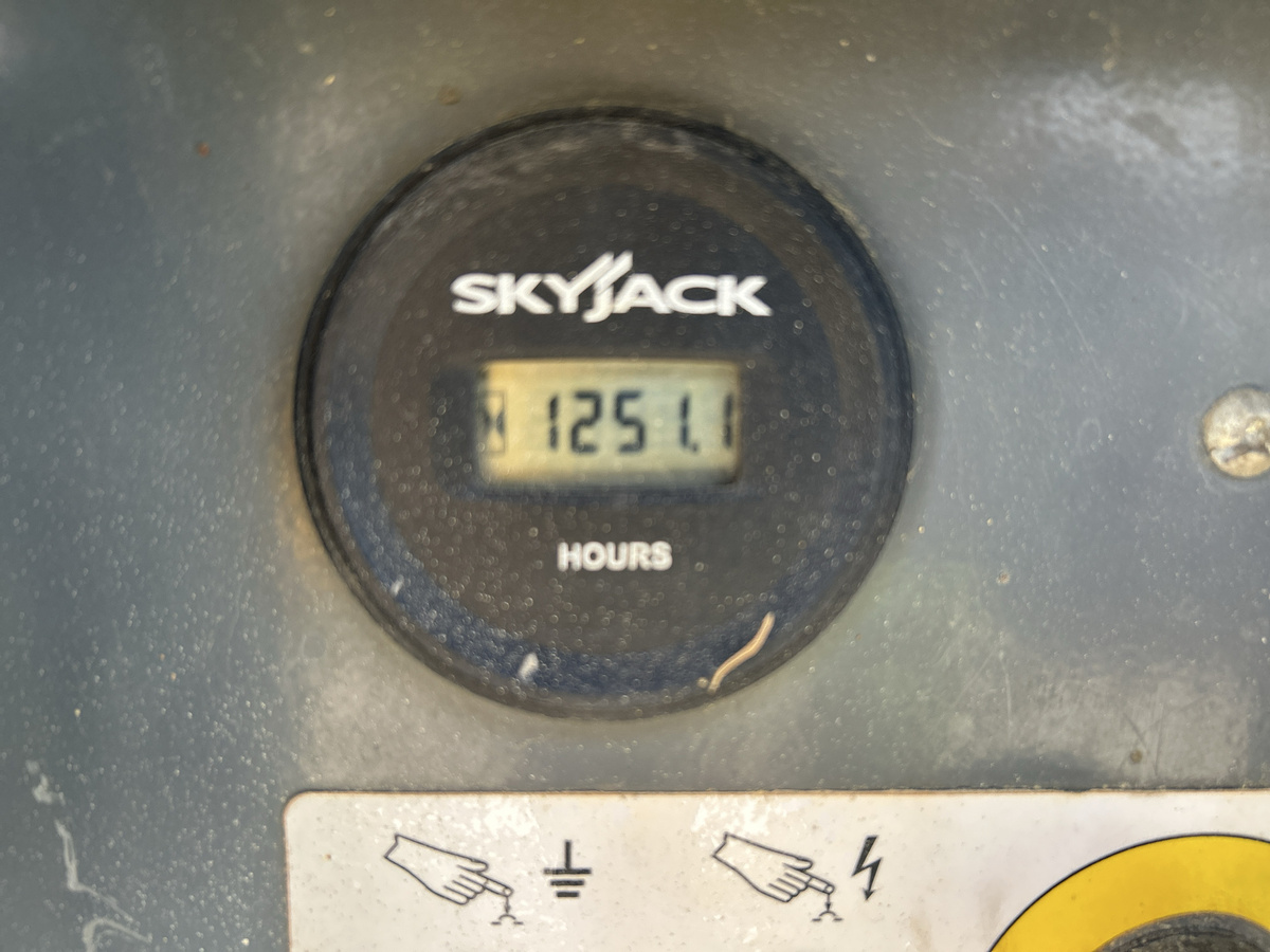 2018 Skyjack SJ-6826RT-14