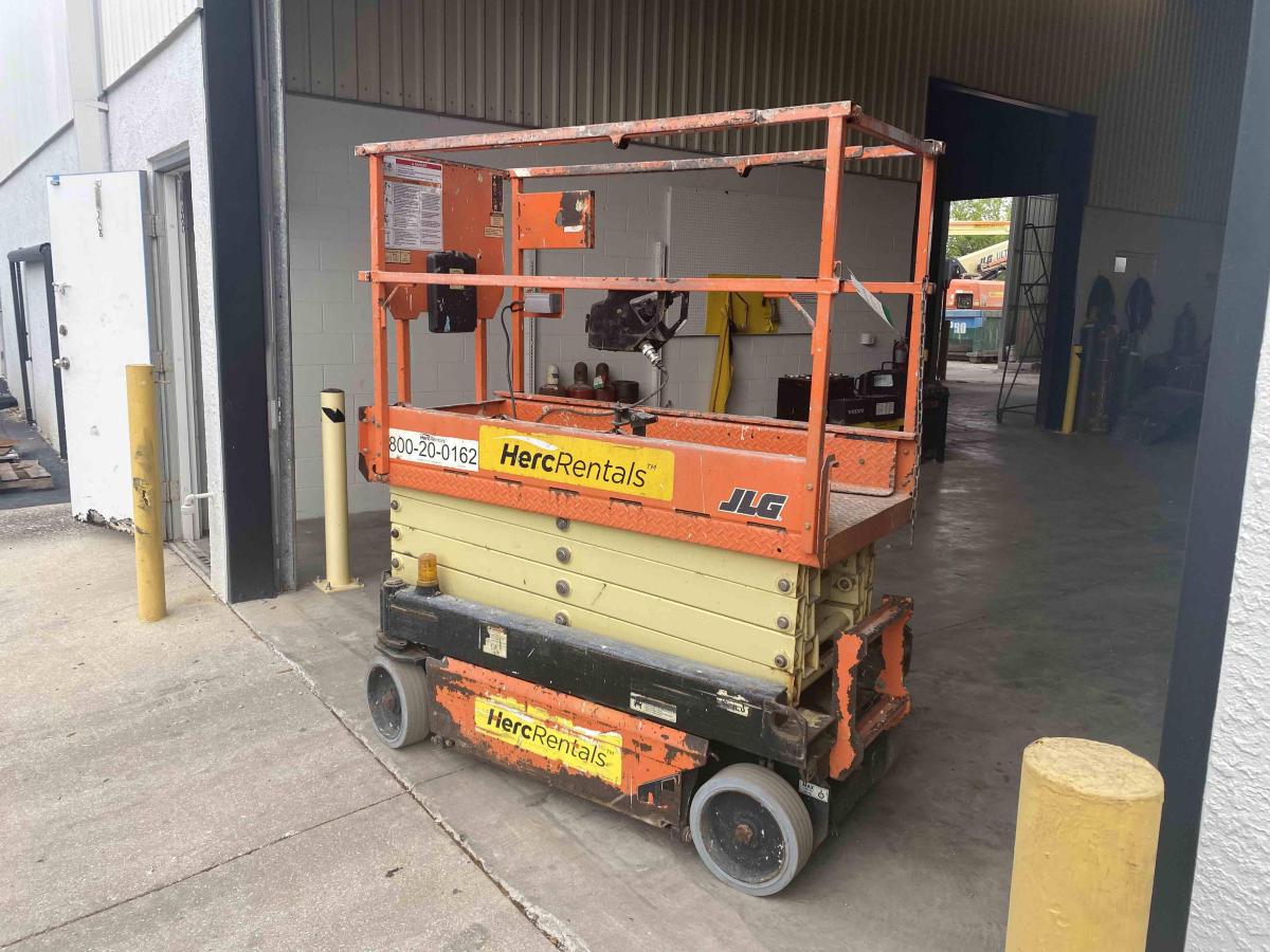 2018 JLG 1932R