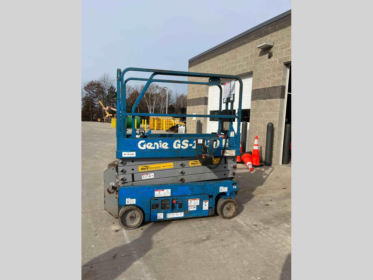 2017 Genie GS-1930