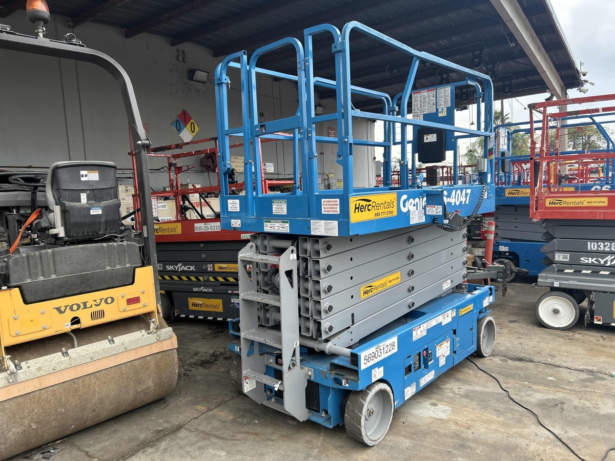 2019 Genie GS-4047