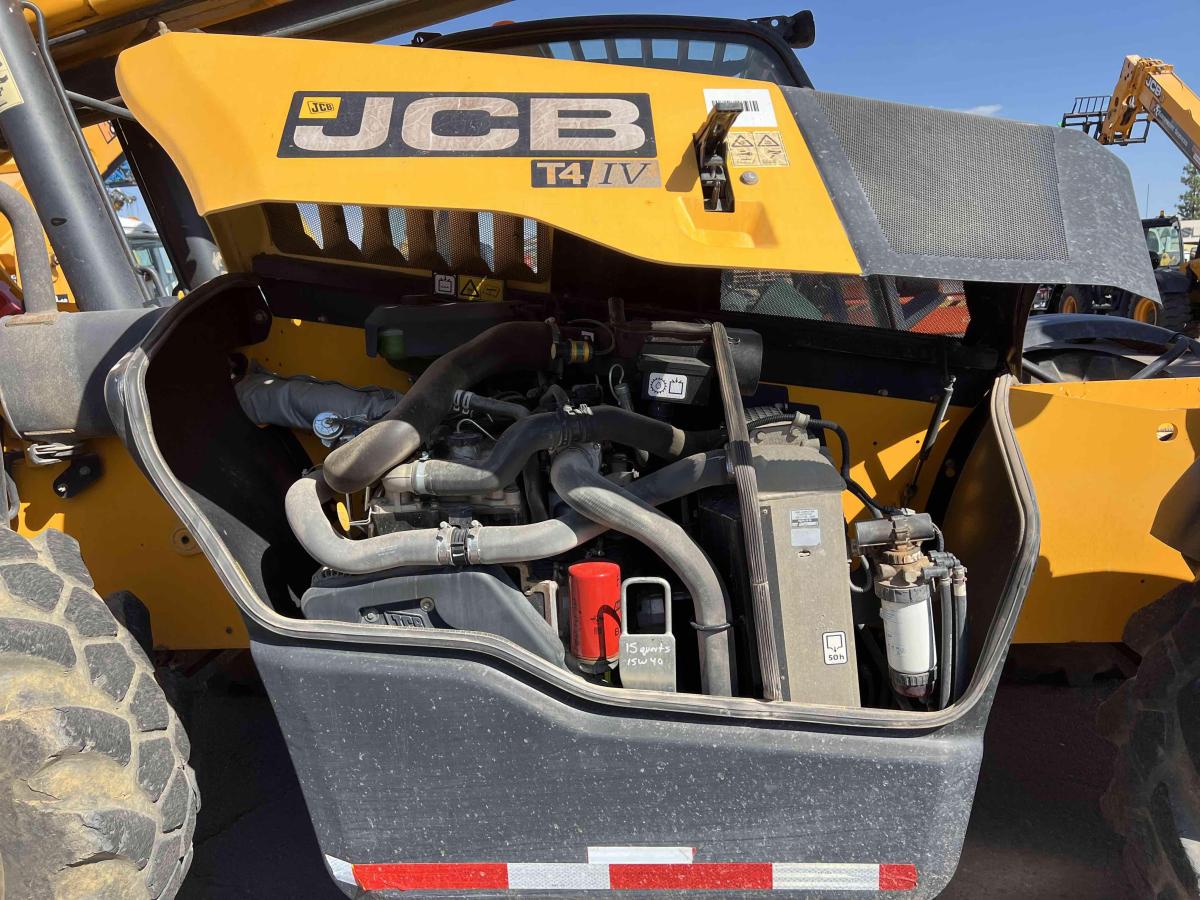 2017 JCB 510-56