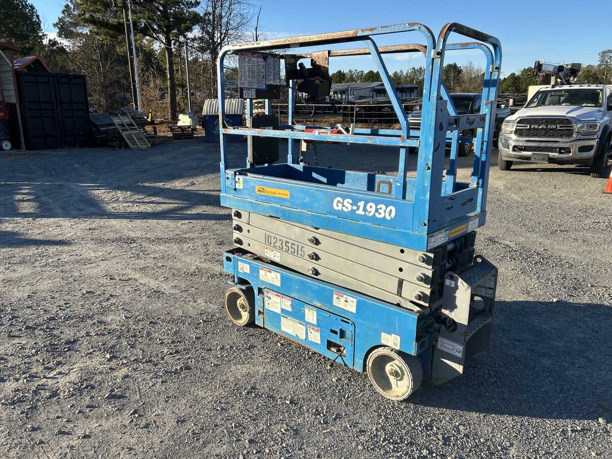 2018 Genie GS-1930