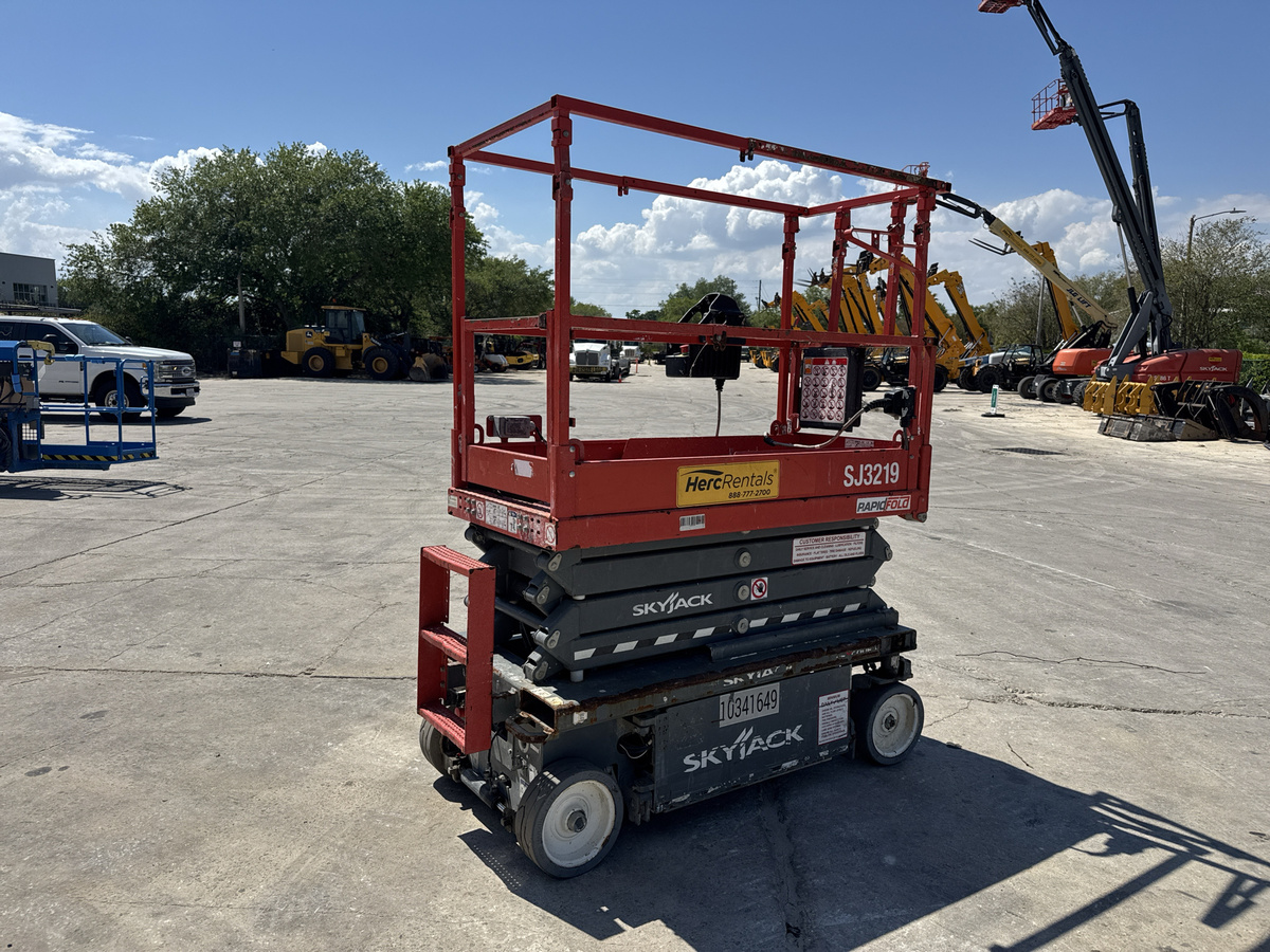 2021 Skyjack SJ3219