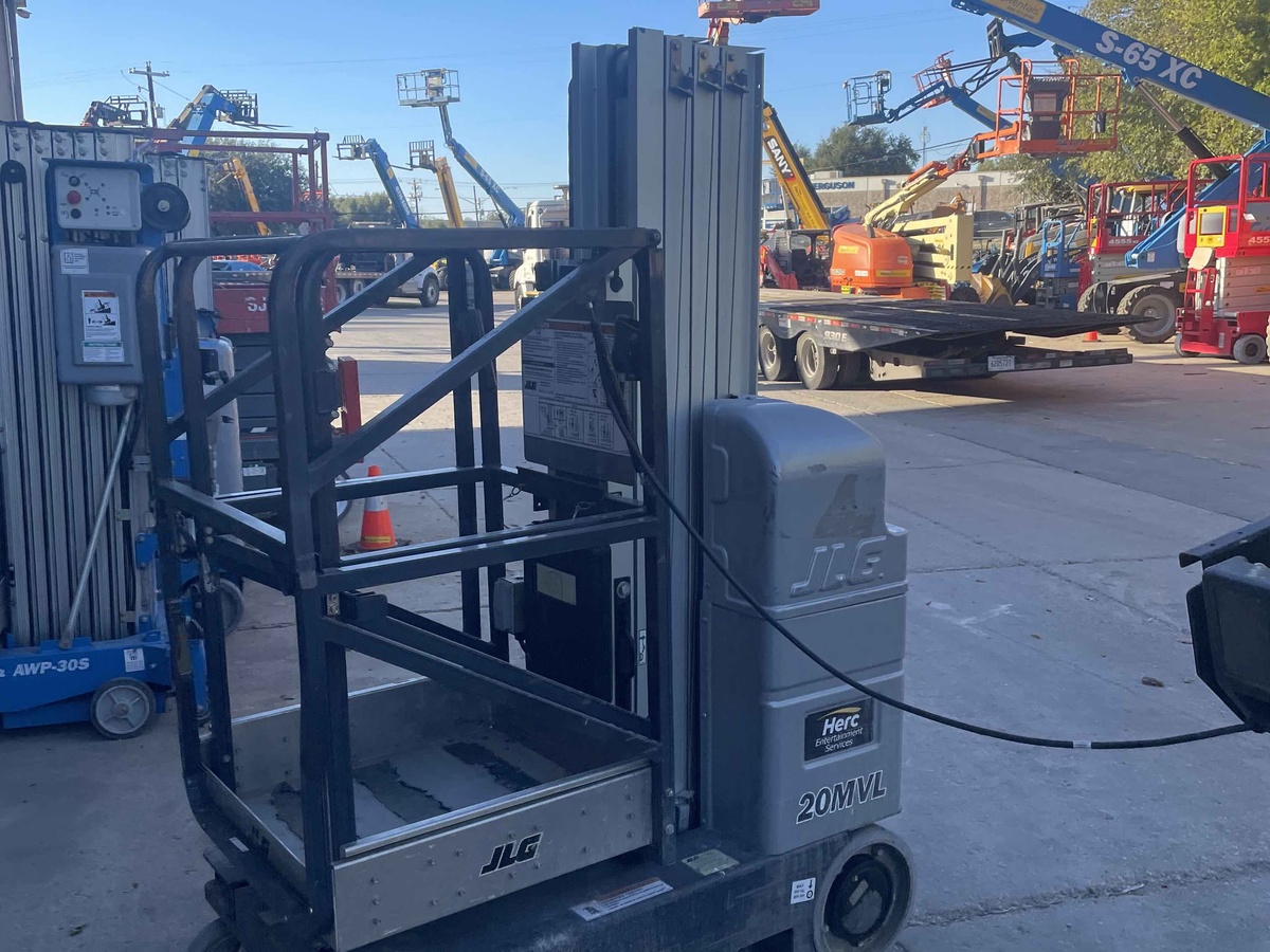 2018 JLG 20MVL-2