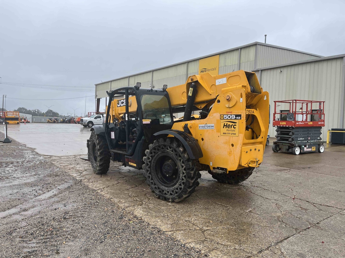 2019 JCB 509-42-4