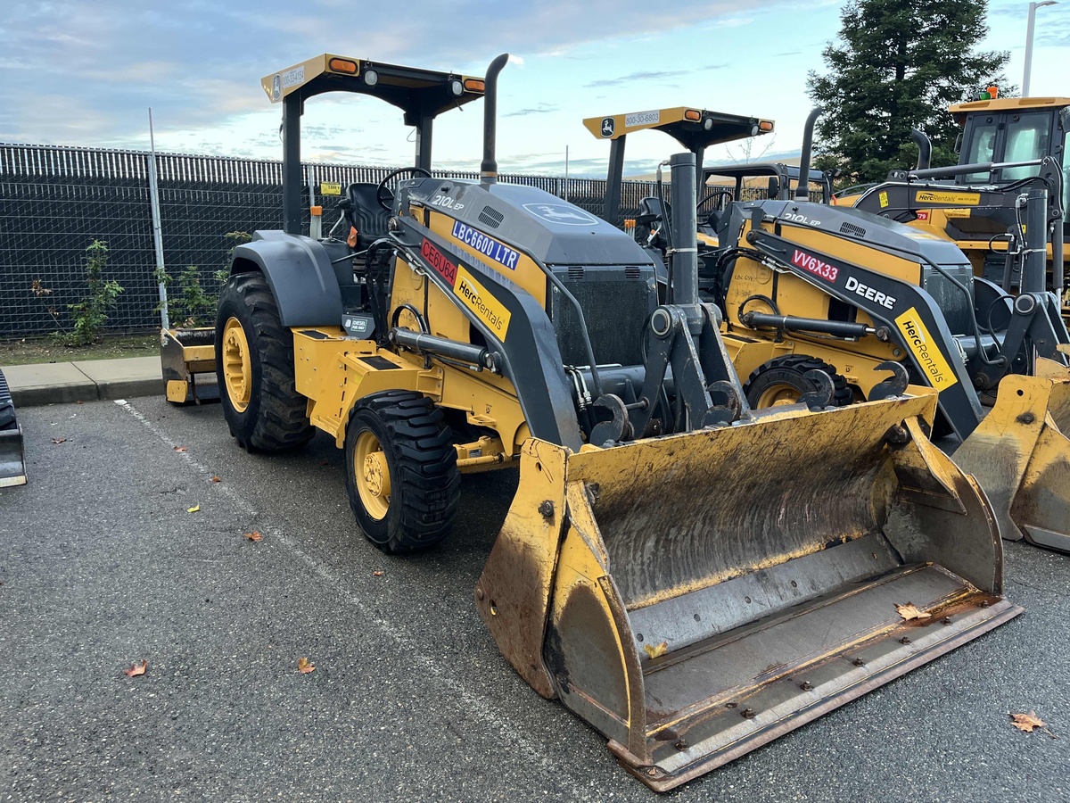 2021 John Deere 210LEP