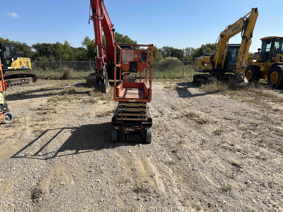 2018 JLG 1932R-4