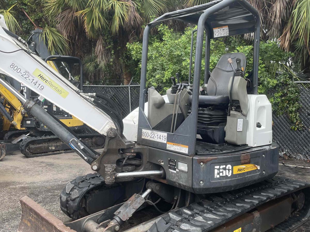 2018 Bobcat E50