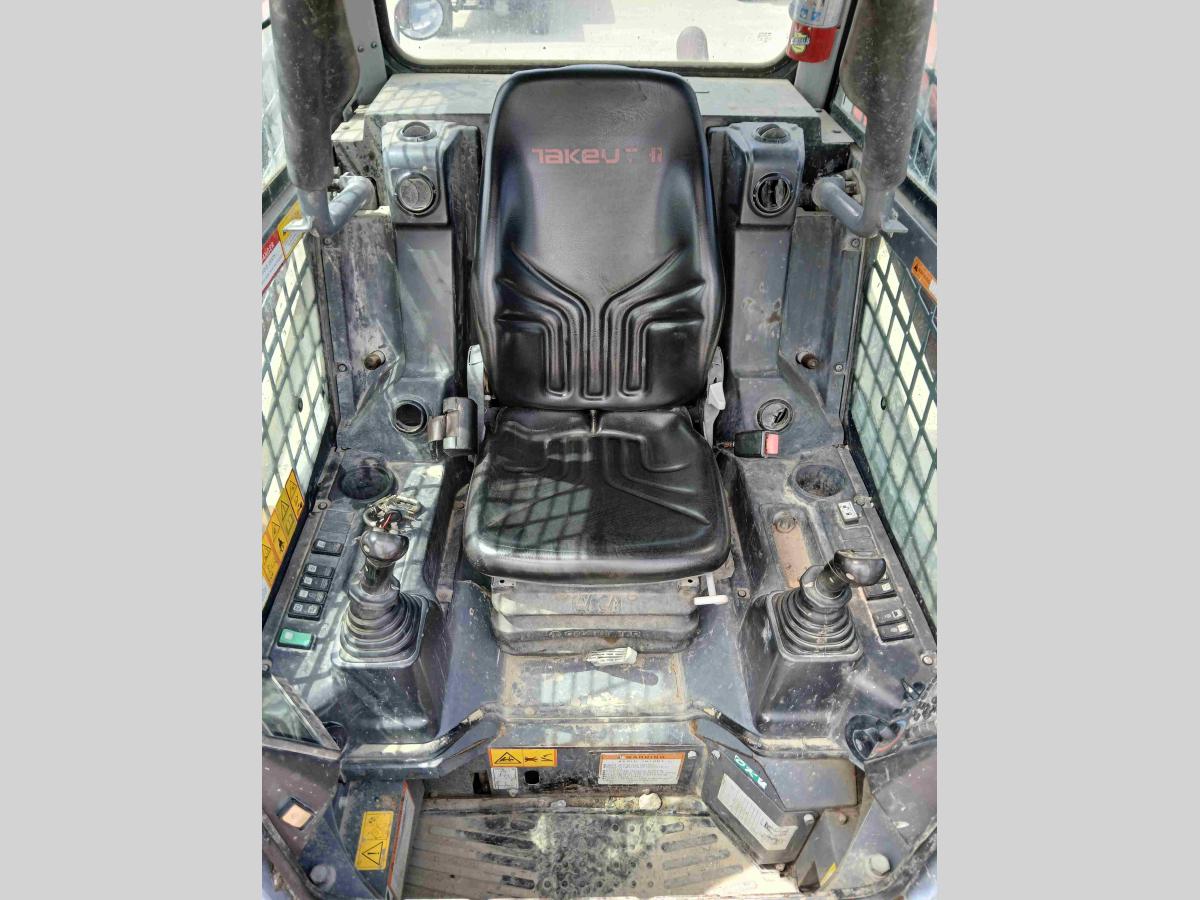 2021 Takeuchi TL10V2-5
