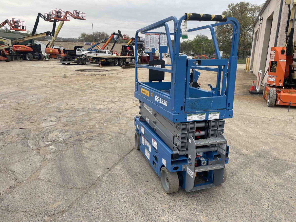 2019 Genie GS-1930