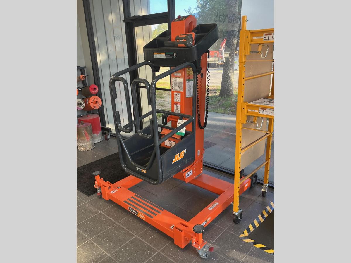 2021 JLG FT140