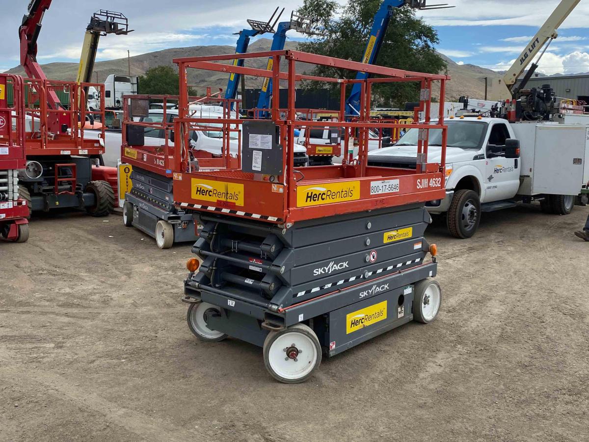 2017 Skyjack SJ4632