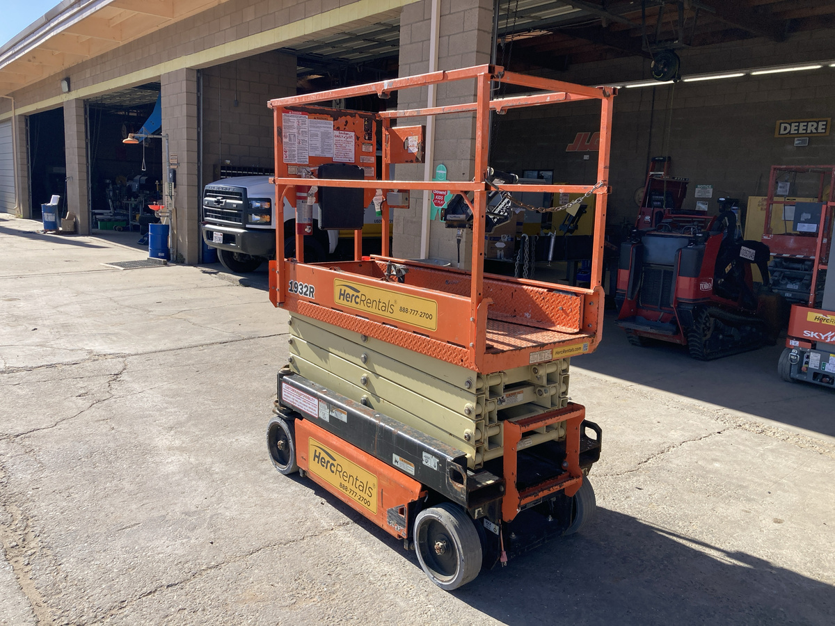 2020 JLG 1932R-4