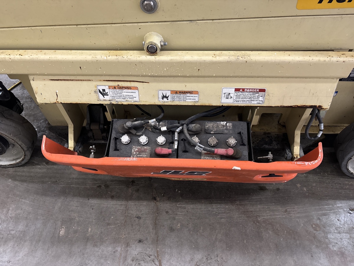 2018 JLG 2632ES-10