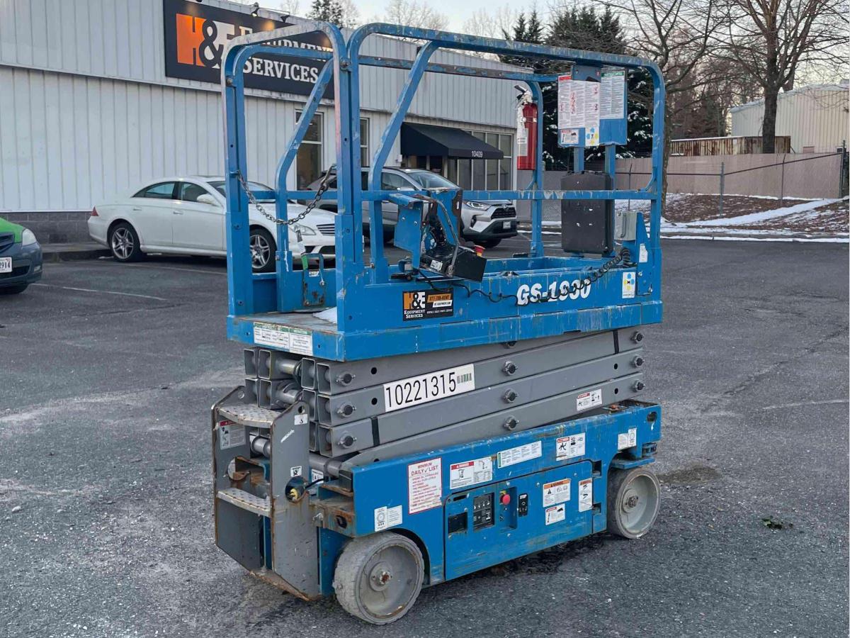 2017 Genie GS-1930