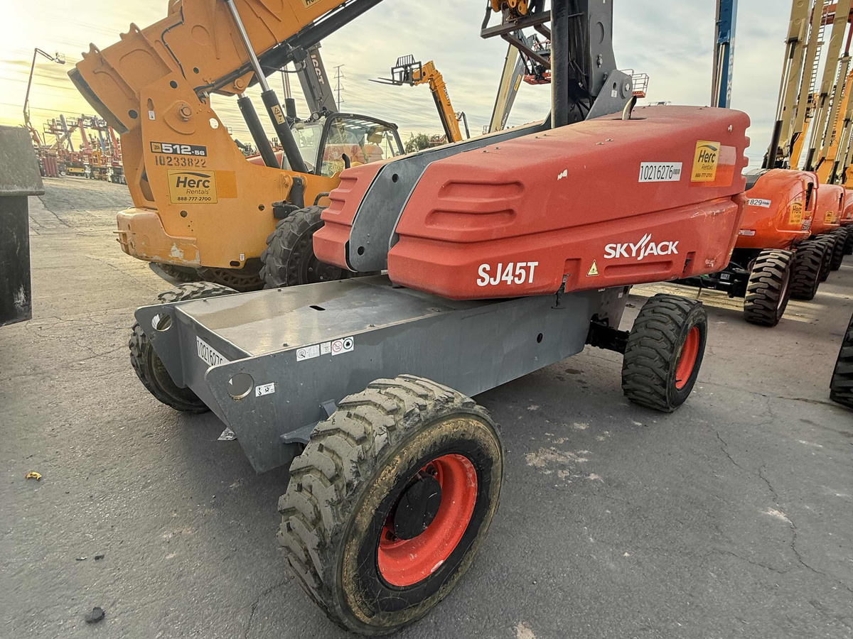 2017 Skyjack SJ45 T