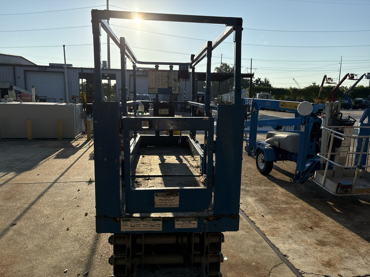 2017 Genie GS-3232-5