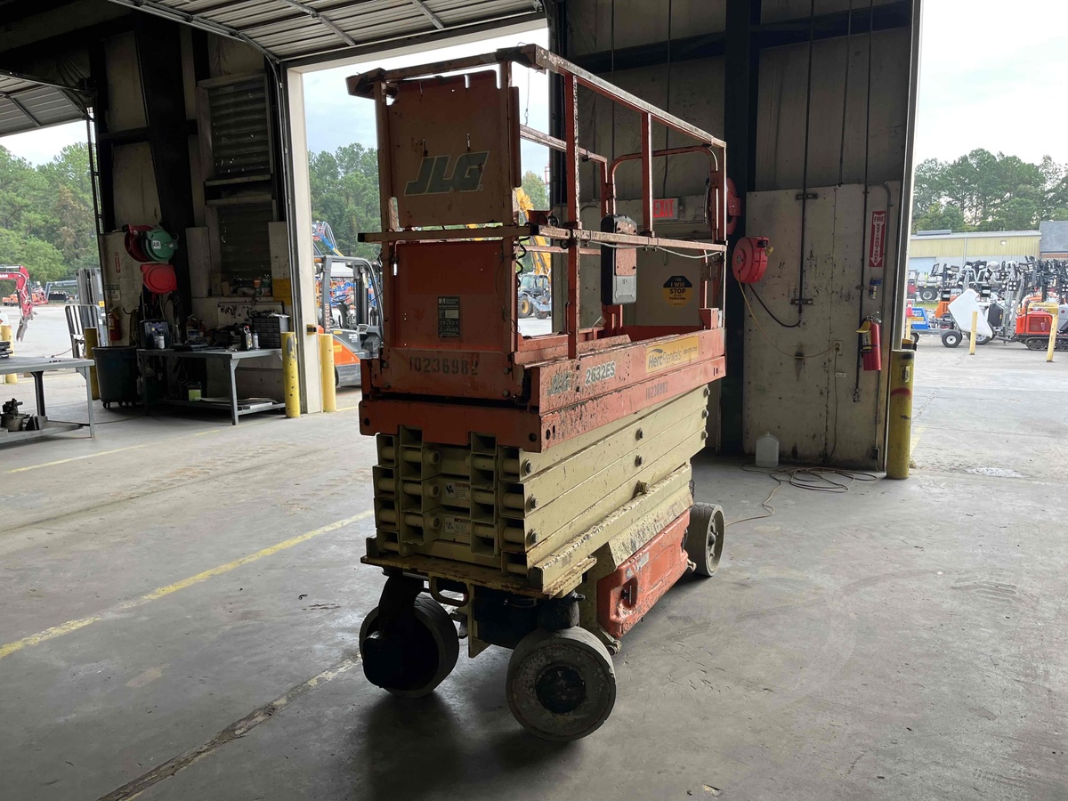 2018 JLG 2632ES-4