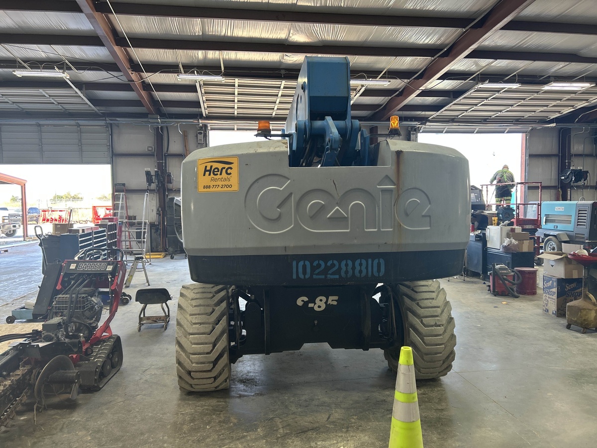 2017 Genie S-85-2