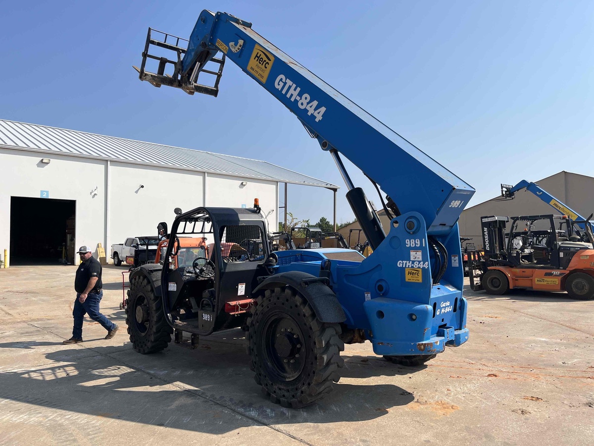 2018 Genie GTH 844-3