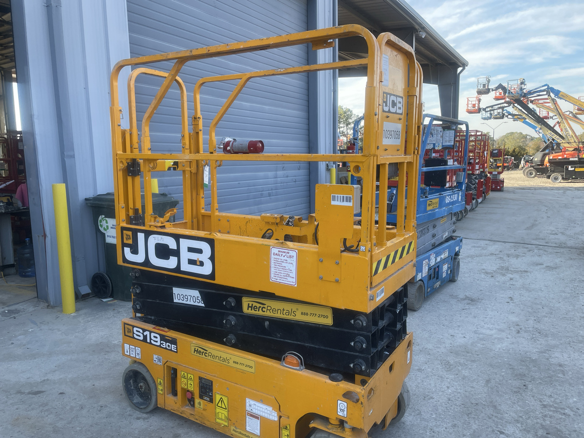 2022 JCB S1930E-2