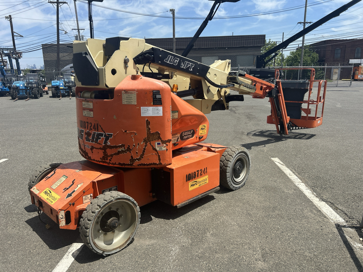 2016 JLG E400AJPN-3
