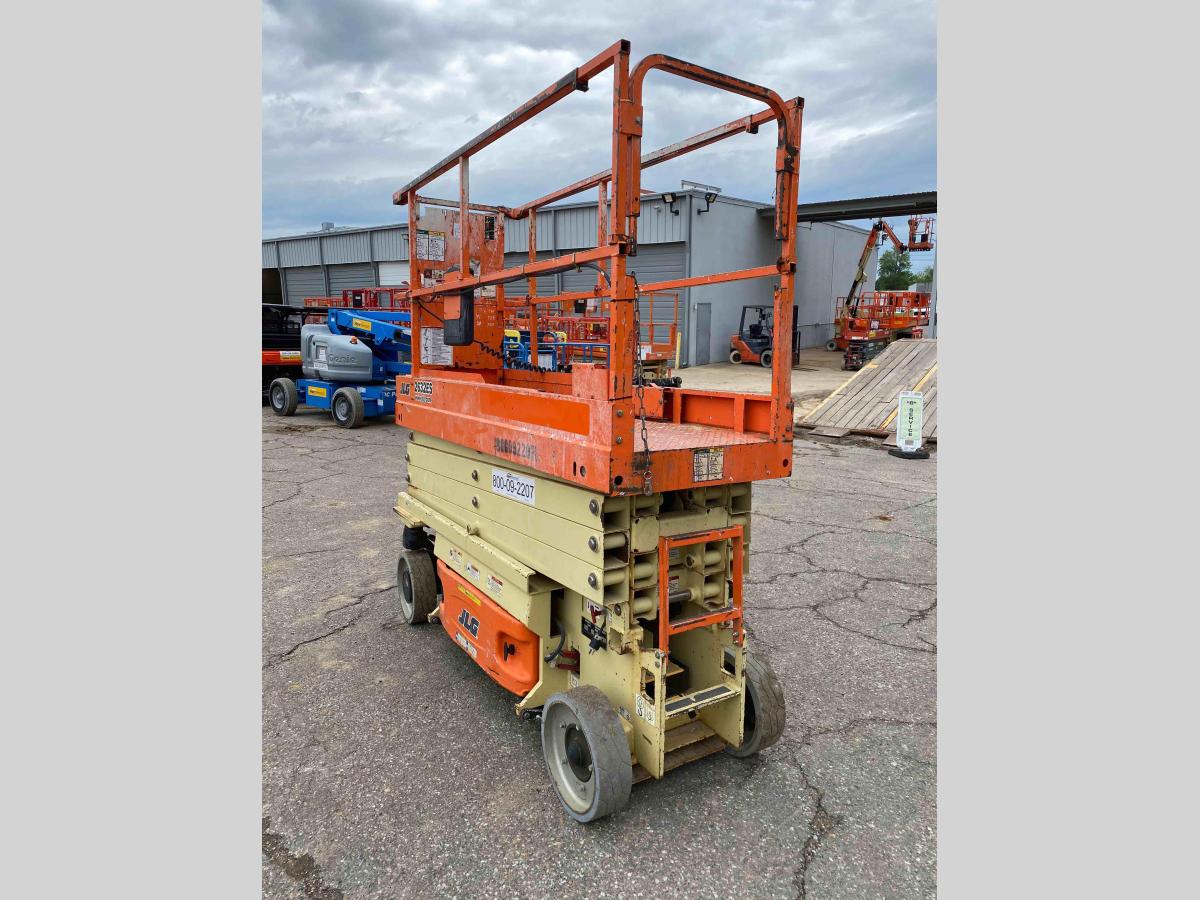 2016 JLG 2632ES-4