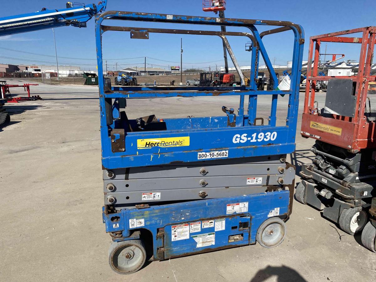 2018 Genie GS-1930
