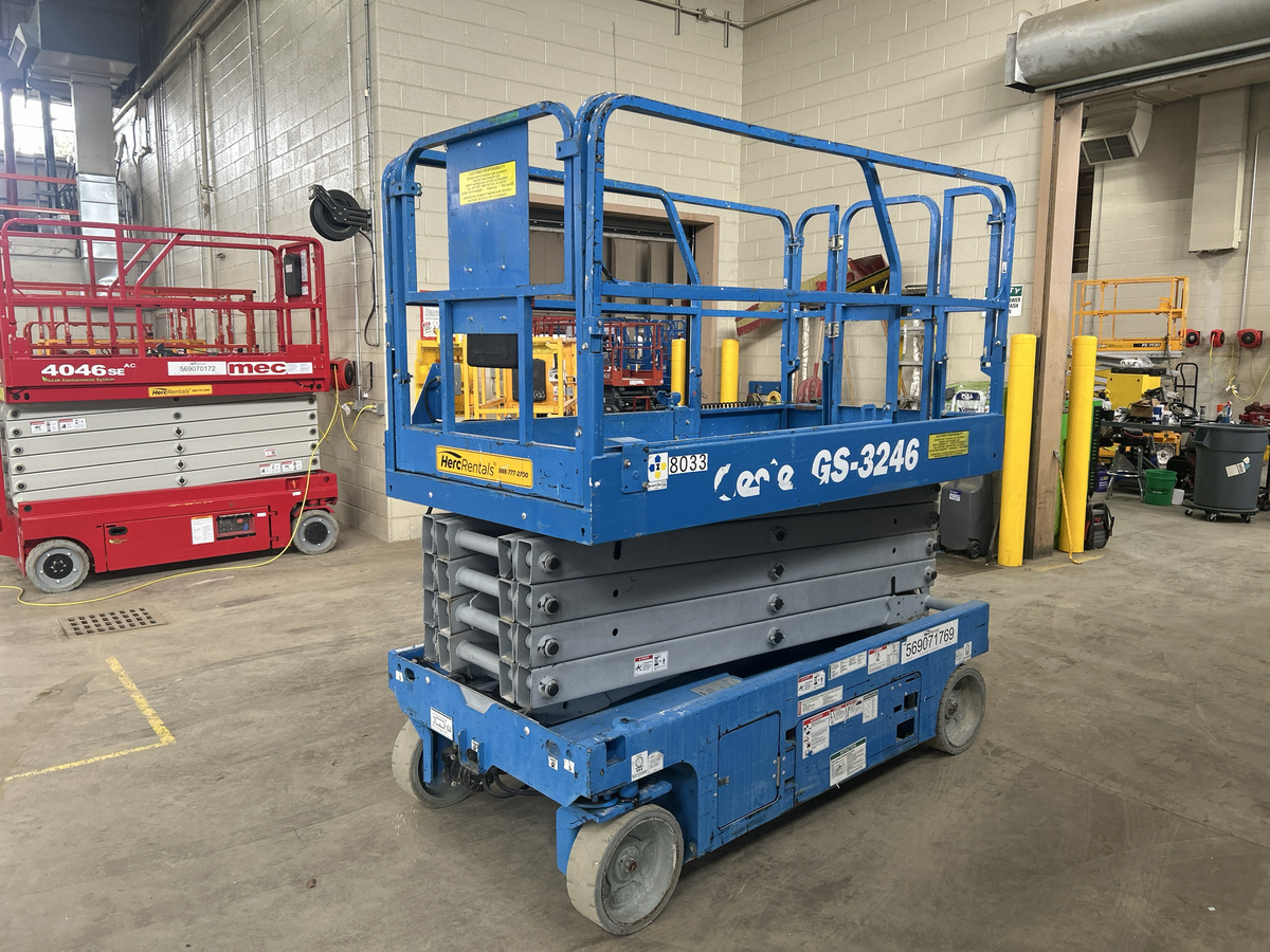 2016 Genie GS-3246-2