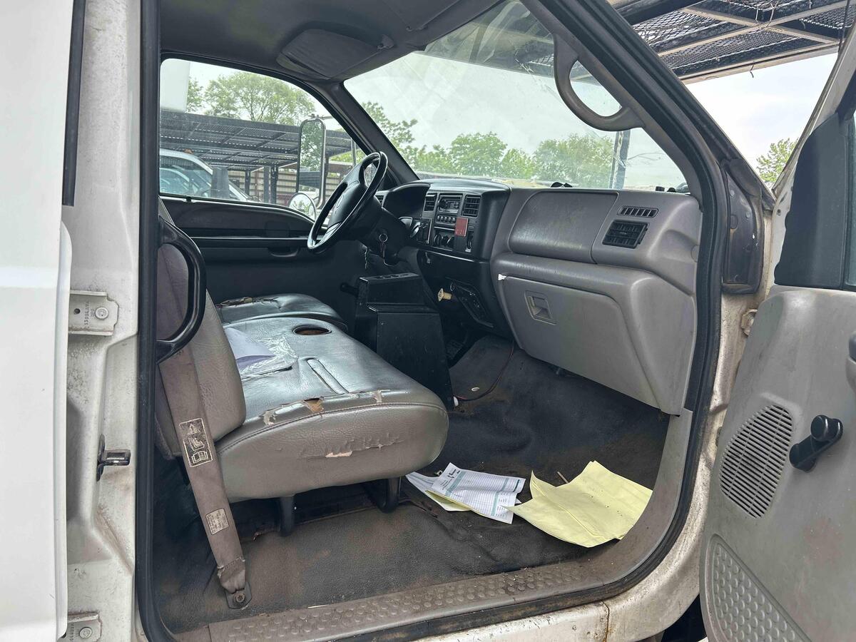 2000 Ford F750-7