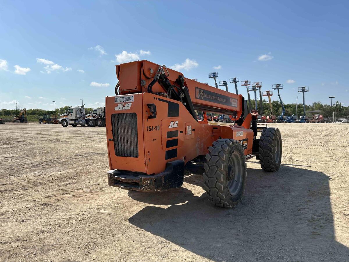 2018 SkyTrak 8042-5
