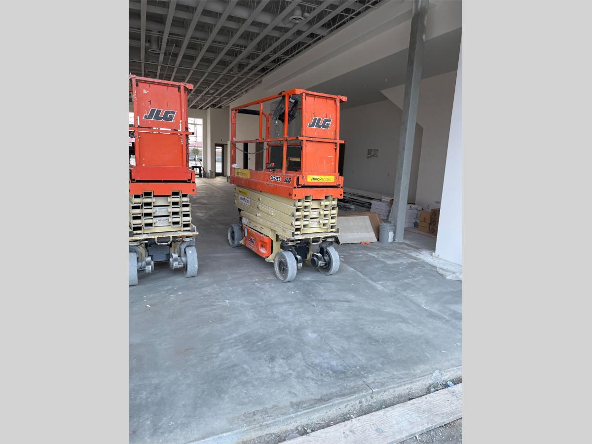 2017 JLG 2632ES